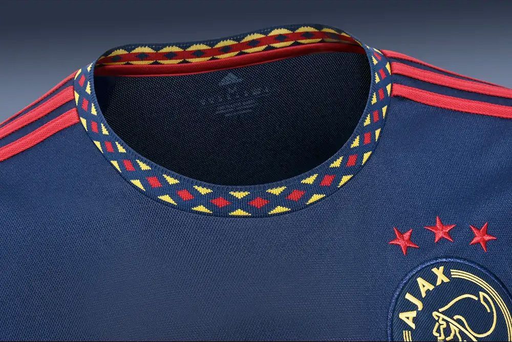 Ajax uitshirt seizoen 2022/2023