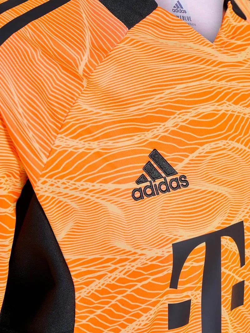 Bayern München keepershirt seizoen 2021/2022